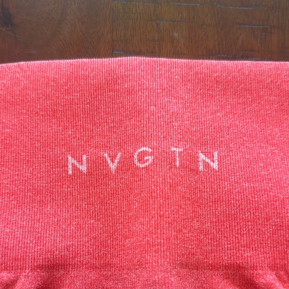 NVGTN Red Leggings Vibrant and Comfortable